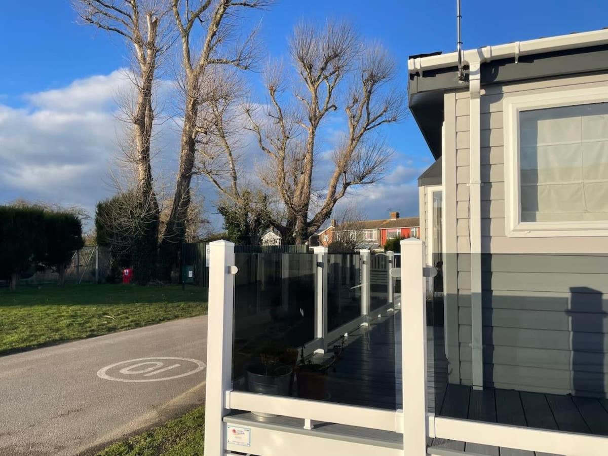 42 Woodland Walk Pevensey Bay Holiday Park Sleeps 6 Экстерьер фото