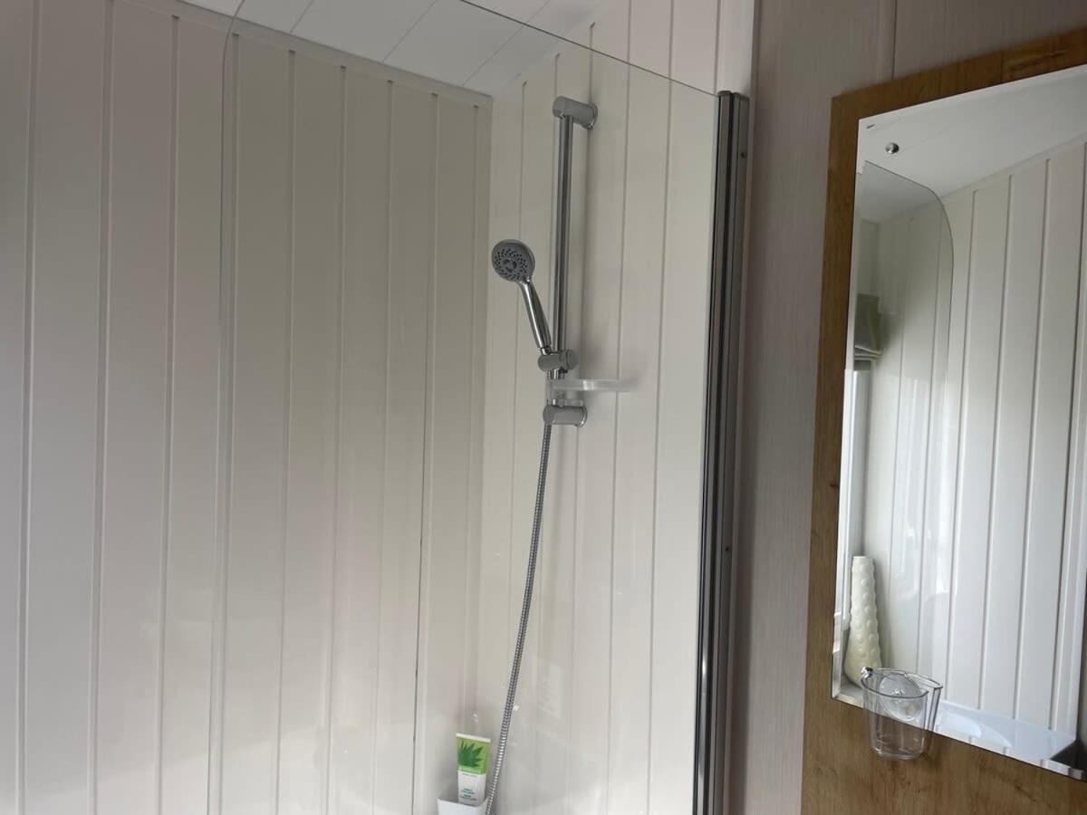 42 Woodland Walk Pevensey Bay Holiday Park Sleeps 6 Экстерьер фото