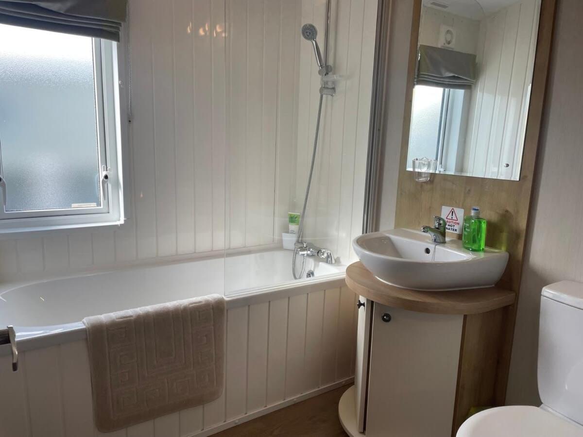 42 Woodland Walk Pevensey Bay Holiday Park Sleeps 6 Экстерьер фото