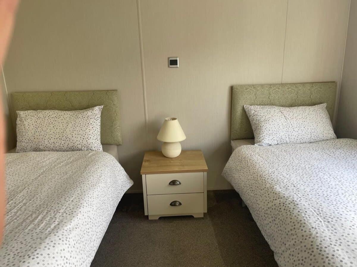 42 Woodland Walk Pevensey Bay Holiday Park Sleeps 6 Экстерьер фото